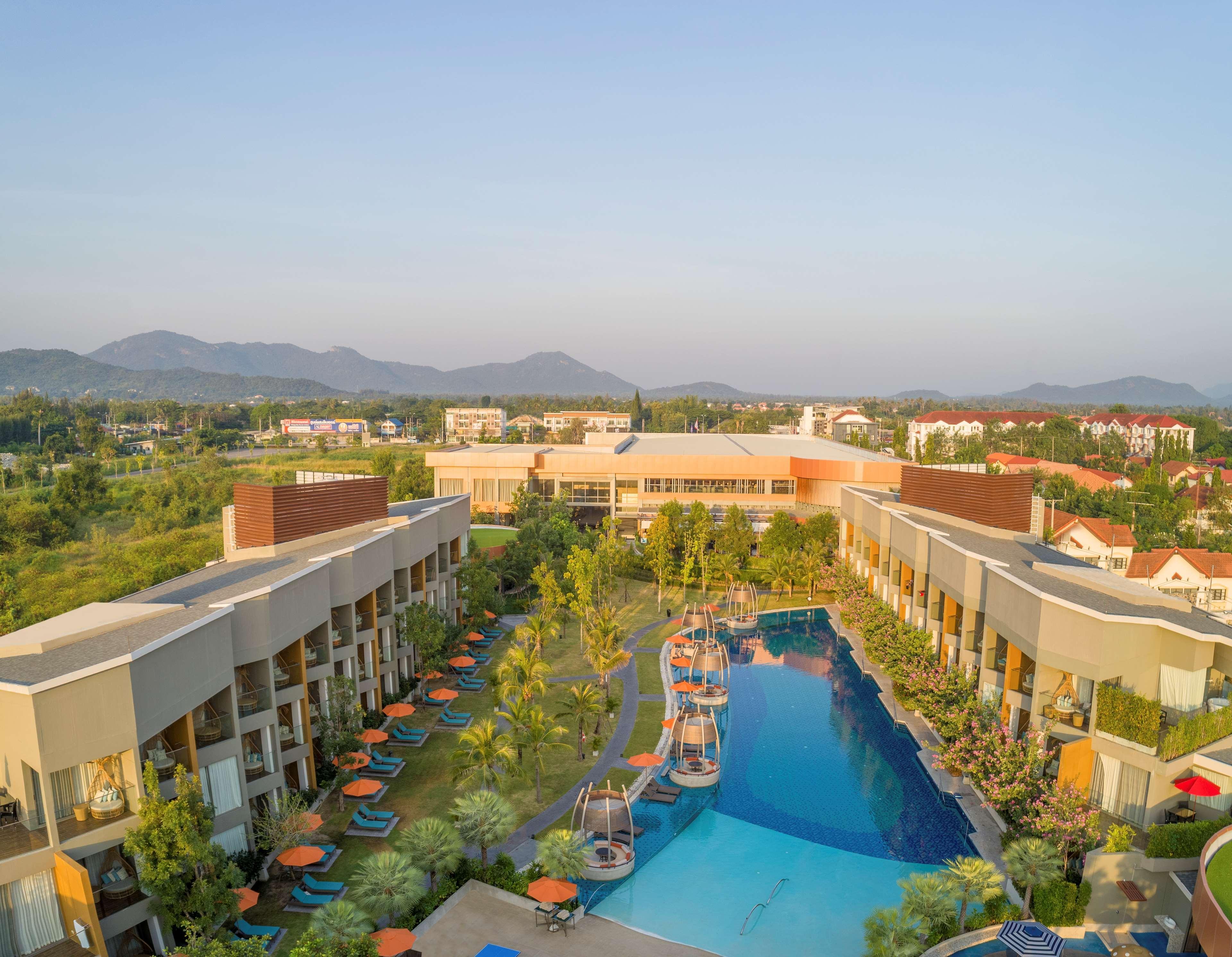Avani+ Hua Hin Resort Cha-Am Extérieur photo